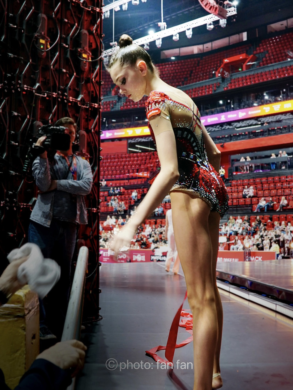 Uliana Yanus preparing for ribbon routine